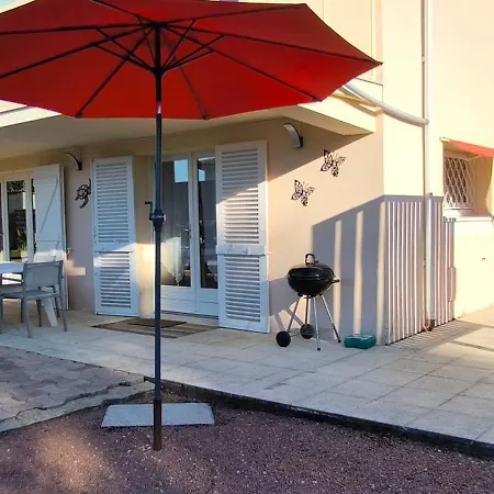 Cosy, Piscine, Terrain De Petanque, Velos, Entre Centre Et *